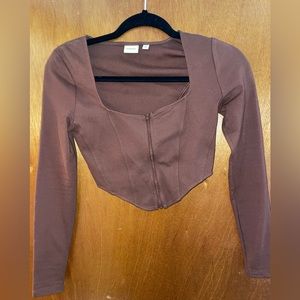 Aritzia Sunday Best 2XS brown crop top